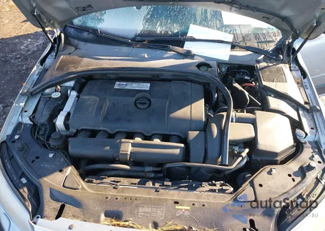 2010 Volvo Xc70 3.2 z USA, uszkodzony, nr VIN YV4960BZ7A1081055